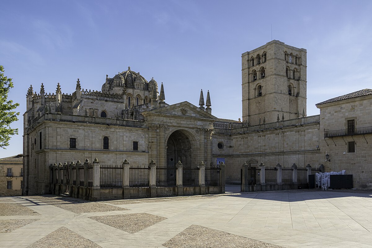 Catedral de Zamora, fachada norte.