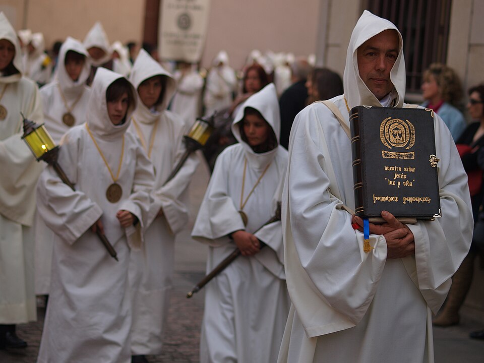 Procesión de la Hermandad Penitencial de Nuestro Señor Jesús Luz y Vida en Zamora